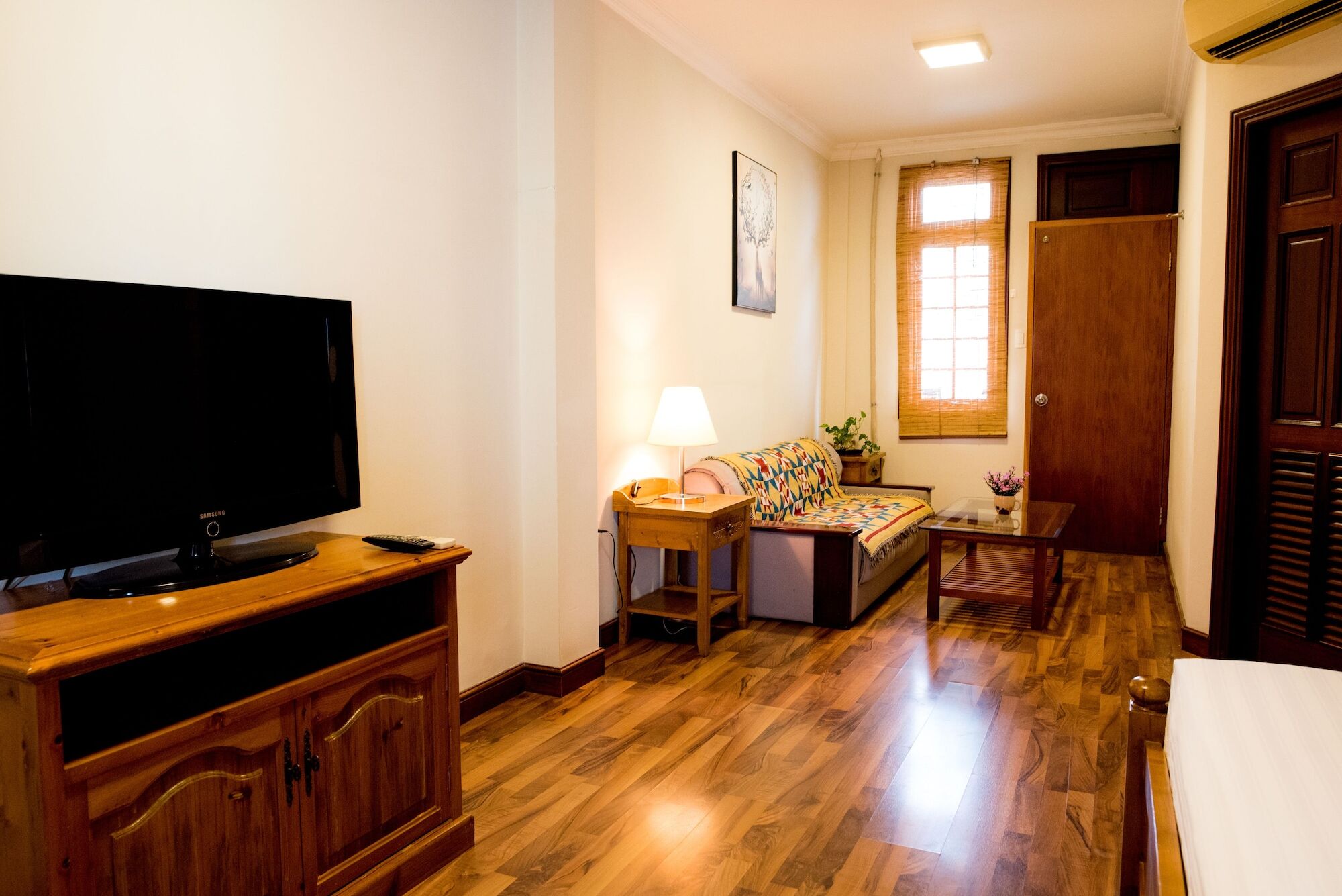 Ba Tra House Hotel Ho Chi Minh City Exterior photo